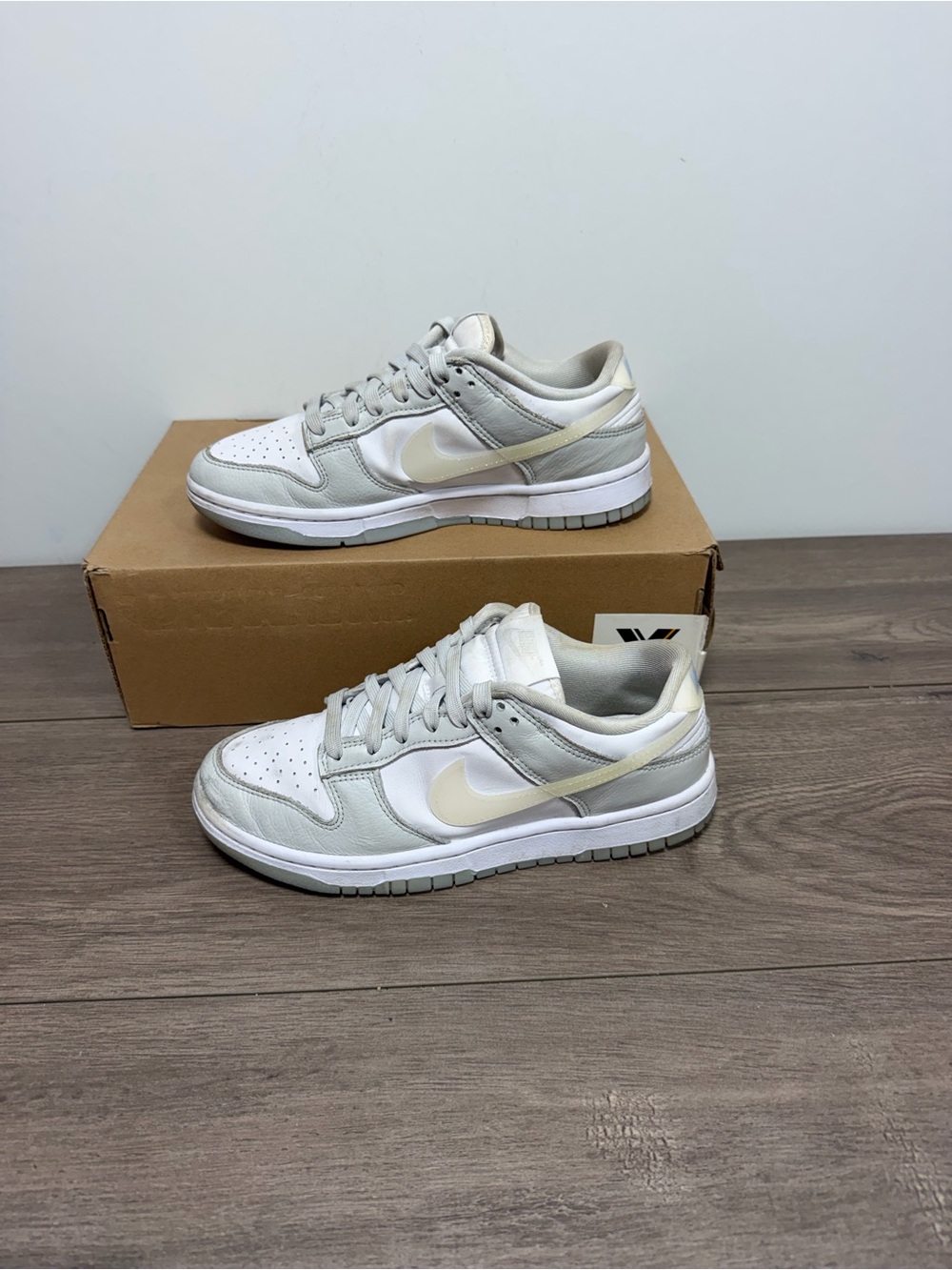 Used women Nike Dunk Low shoes size 7.5